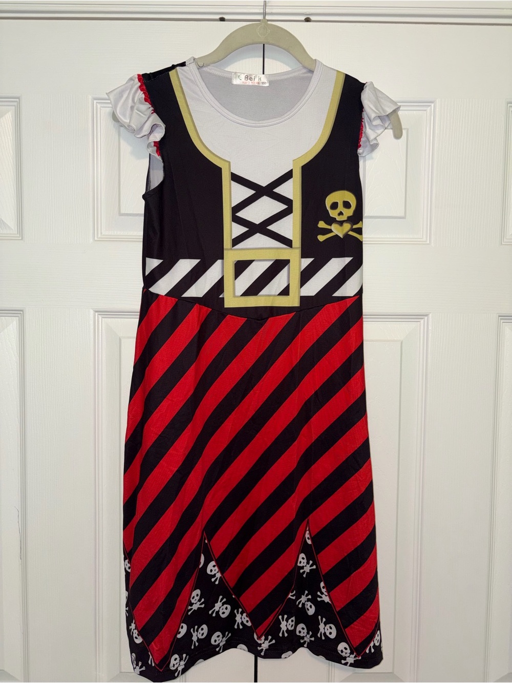 Pirate dress red and black girl size 150 (12)